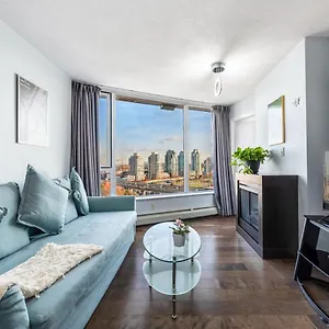  Apartment Downtown 1 Bedroom Water View